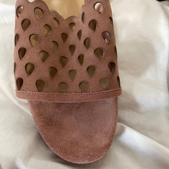 Coach and Four Pink Sandals - Picture 4 of 16